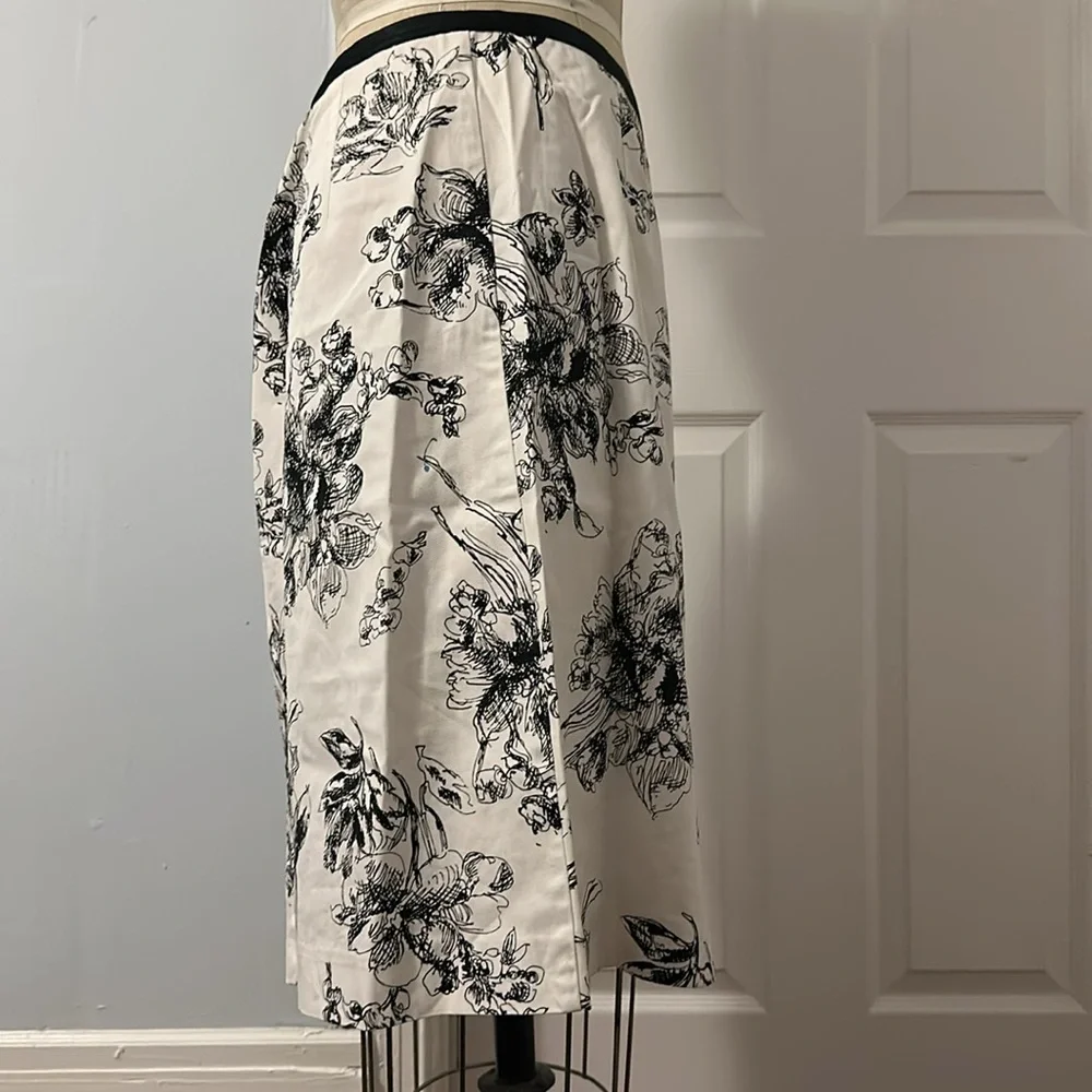 Eddie Bauer Flower Print Skirt - Picture 3 of 6